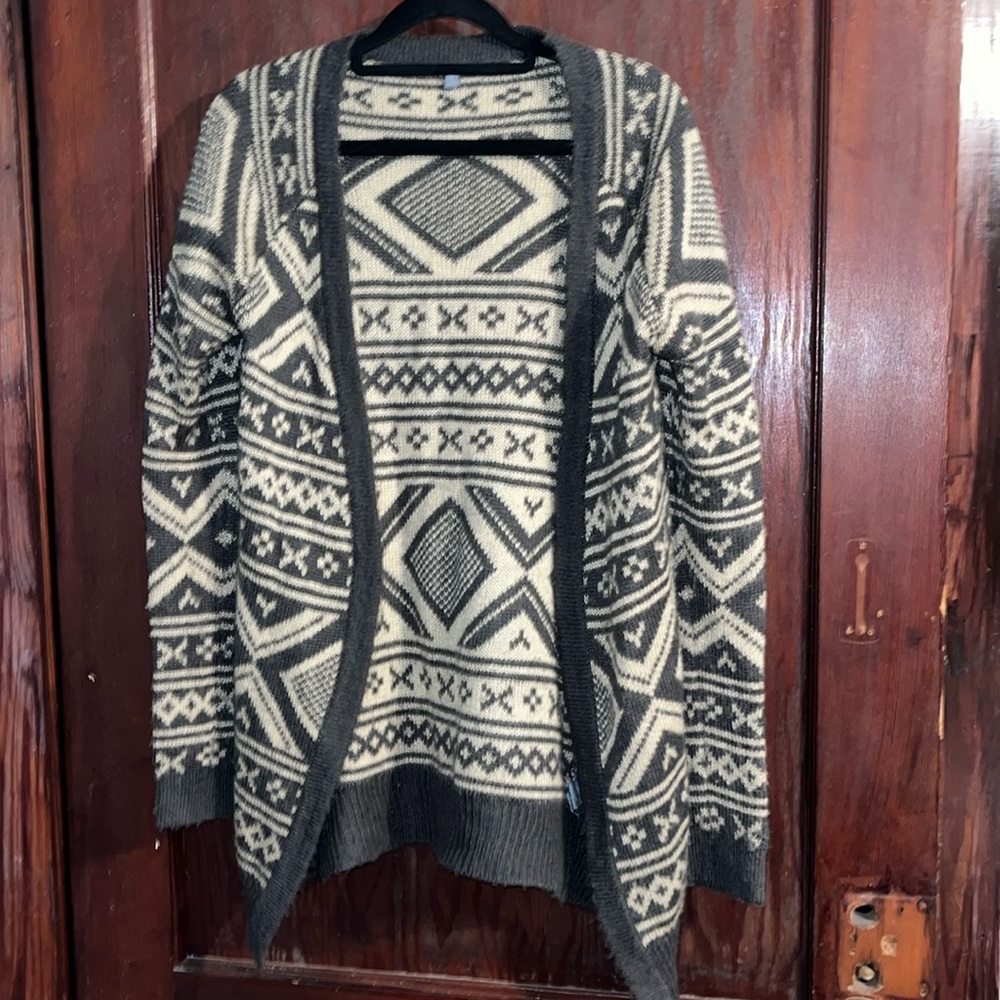 Charlotte Russe Aztec Pattern Sweater size Medium